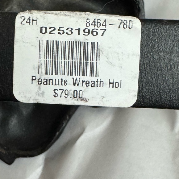 Pottery Barn Peanuts Snoopy Festive Wreath Door Hanger - Picture 7 of 7